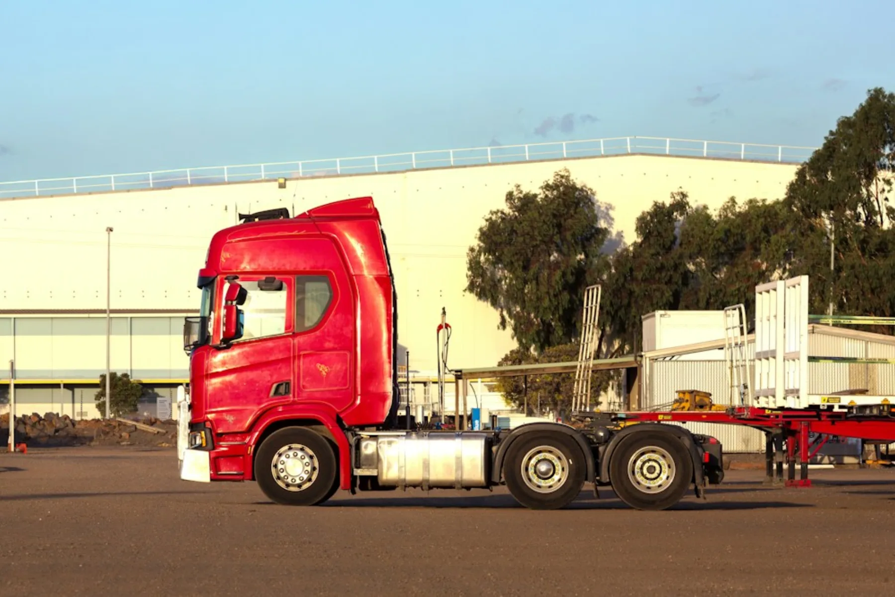 Camión de un colaborador asignado por una agencia de transporte